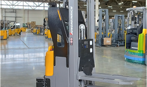 Где робот погрузчик дает складу реальный эффект